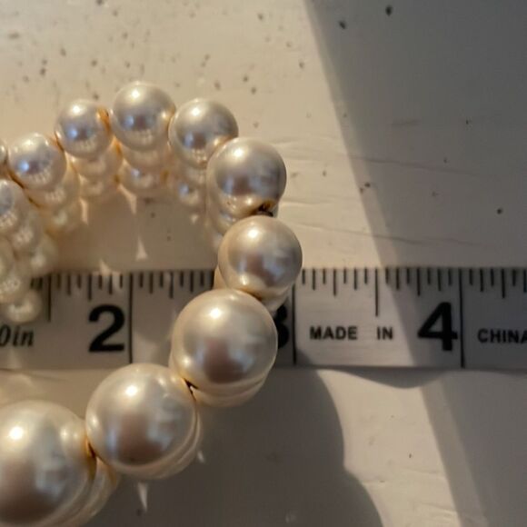 4” x 1.5” 3-row lustrous white simulated pearl angled cuff bracelet - Picture 8 of 10